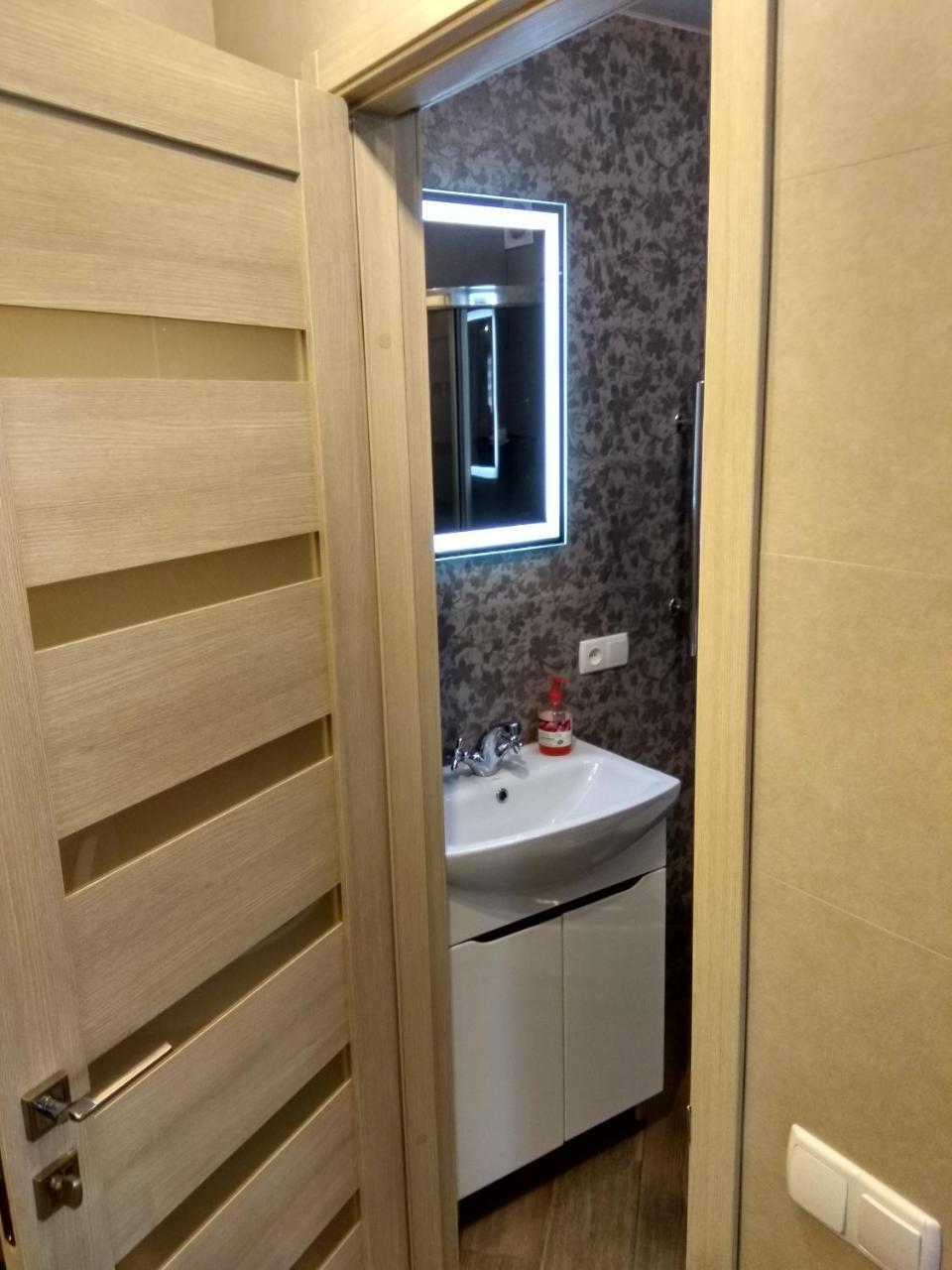 Luxury Loft В Центре Полтавы โปลตาวา ภายนอก รูปภาพ